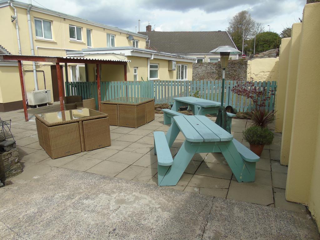 The Pembrey Country Inn Екстер'єр фото