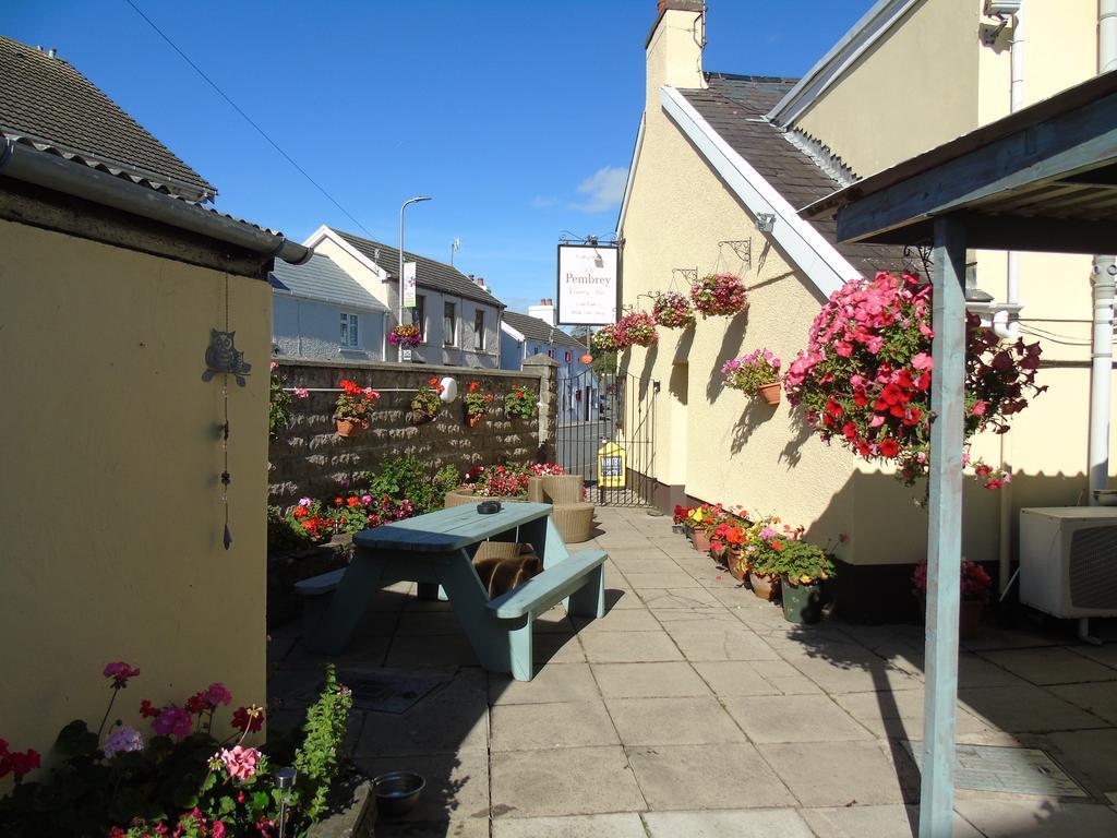 The Pembrey Country Inn Екстер'єр фото