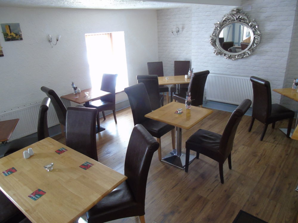 The Pembrey Country Inn Екстер'єр фото